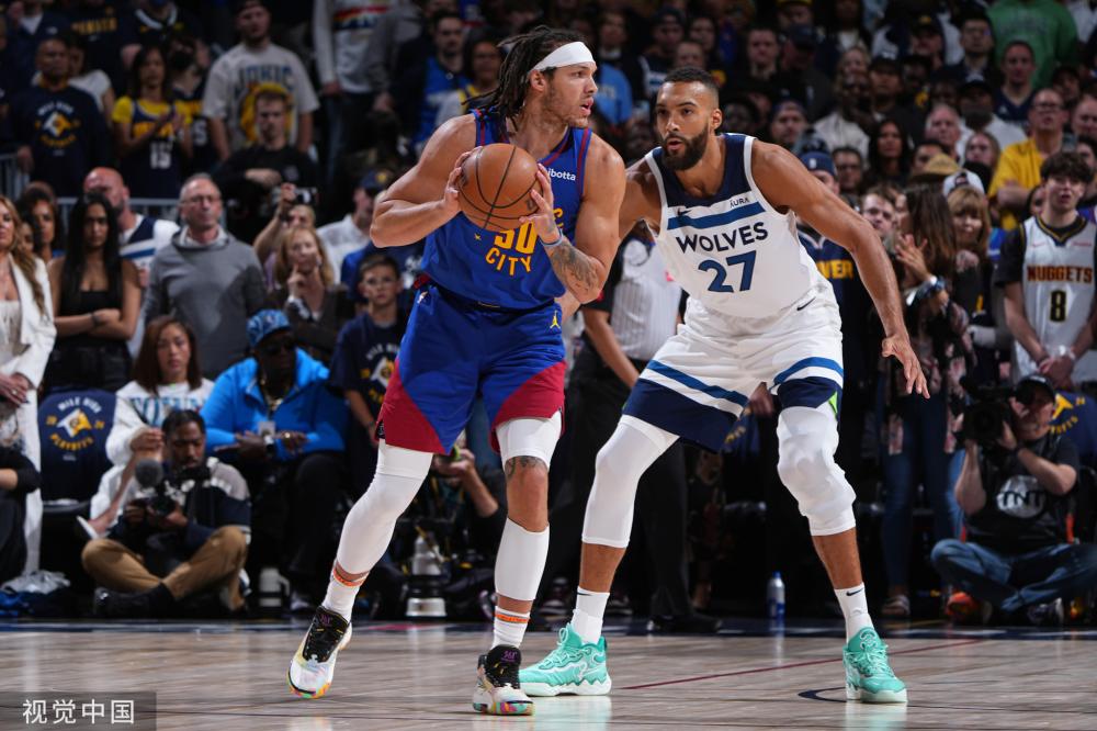 员的默契配 员的默契配