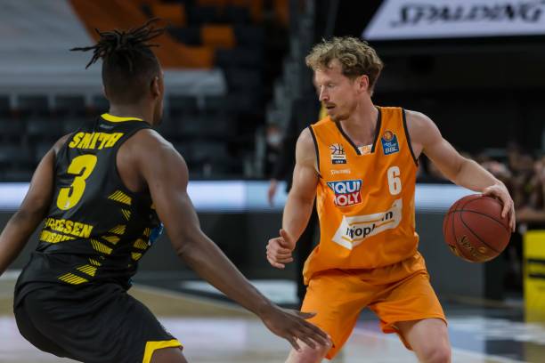 在青年球员 在青年球员