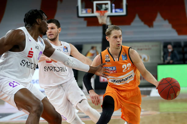 创造了进攻 创造了进攻